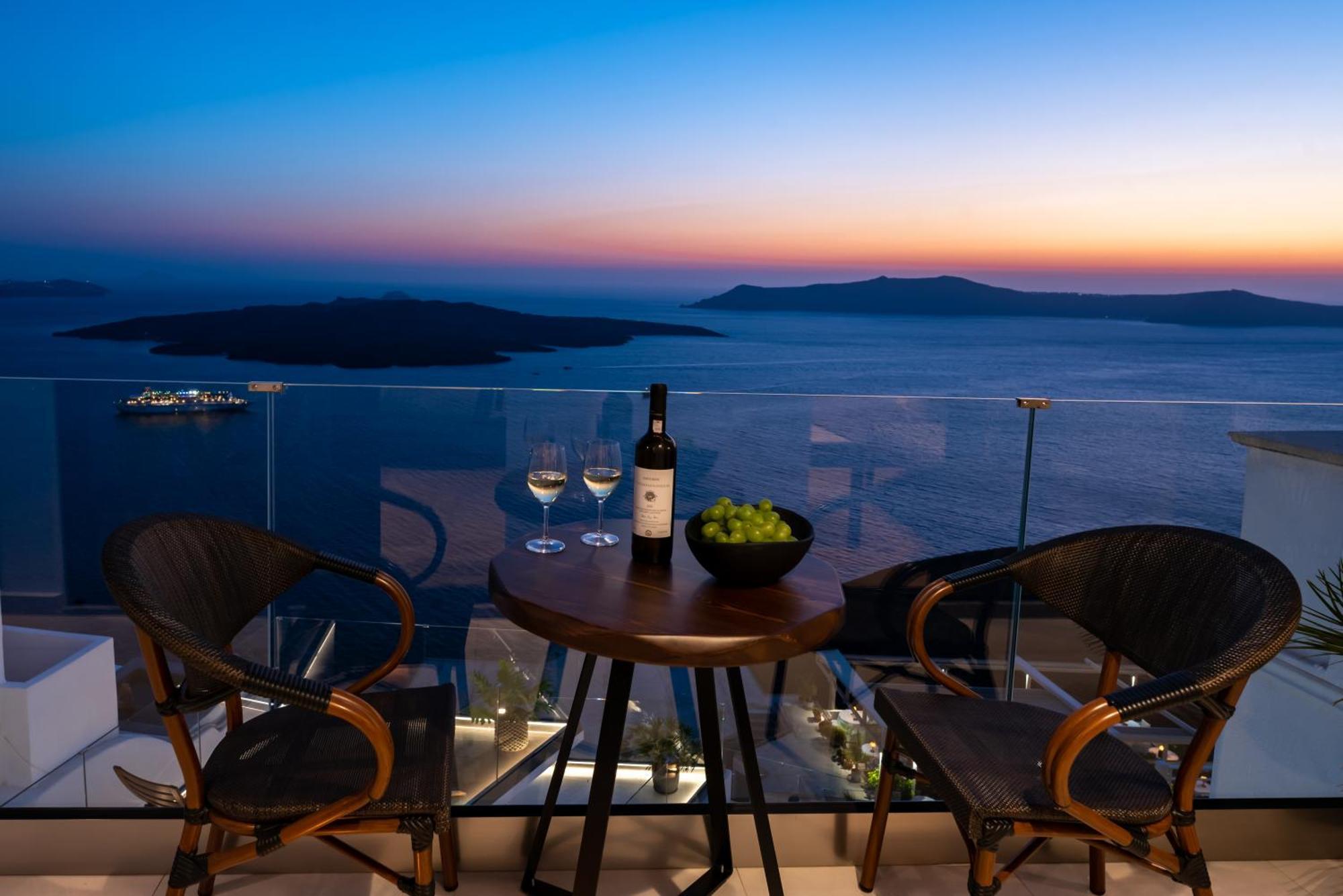 Daydream Luxury Suites Fira (Santorini) Exterior foto